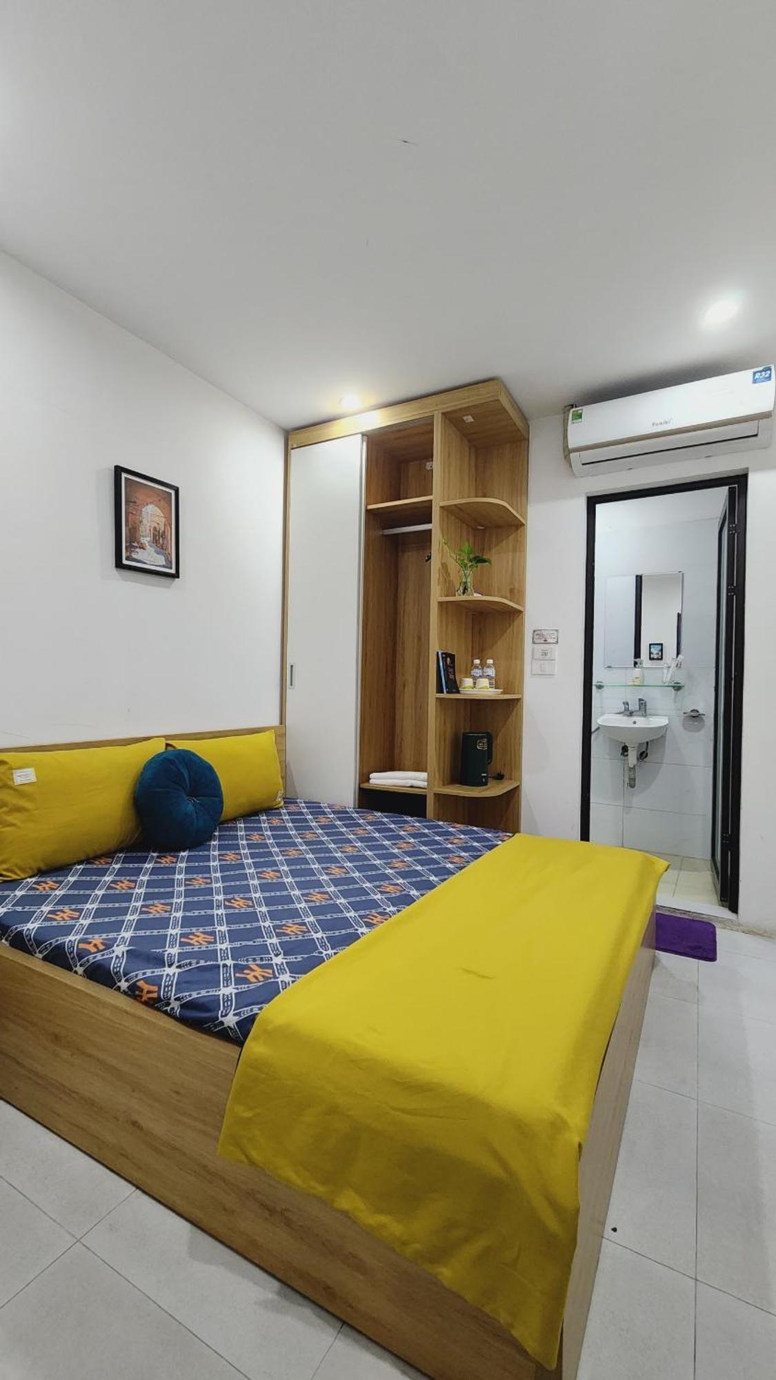 Hanoi Cozy Homestay Long Bien Exterior photo